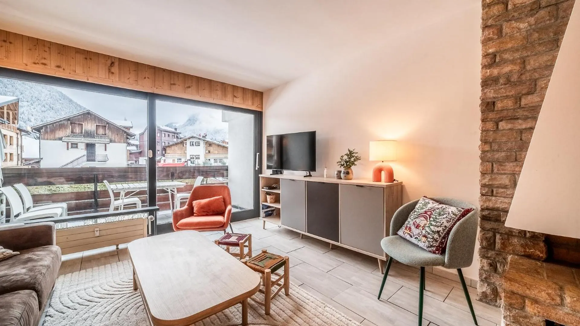 Chevruls A5: Appartement Central Avec Deux Chambres Morzine 0*,  Francia